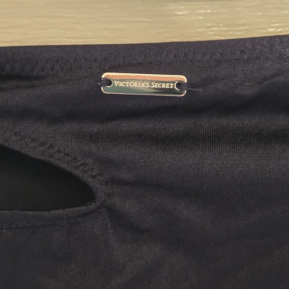 Victoria's Secret Bikini Set - Picture 5 of 7